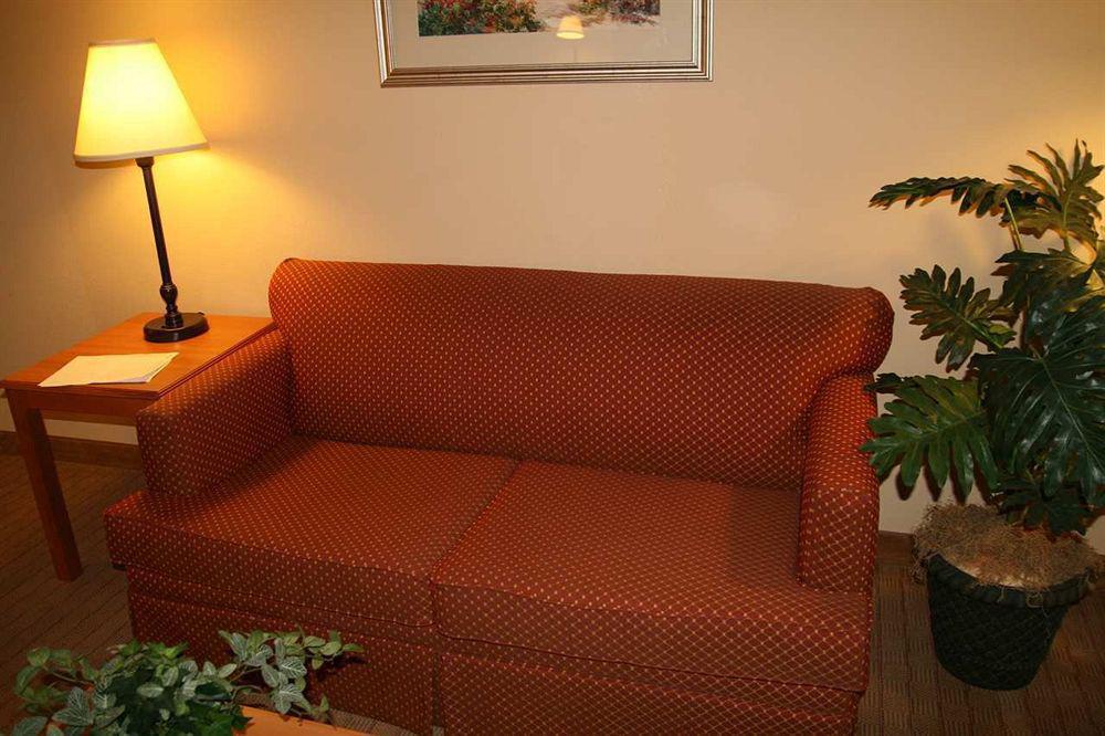 Hampton Inn & Suites Tampa East Casino Area Seffner Zimmer foto
