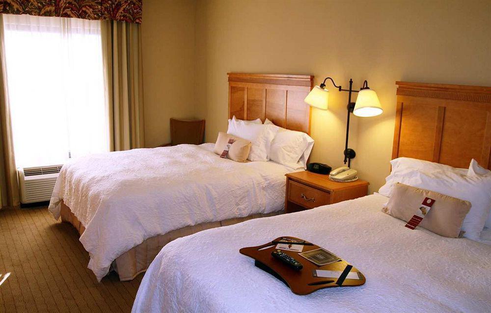Hampton Inn & Suites Tampa East Casino Area Seffner Zimmer foto